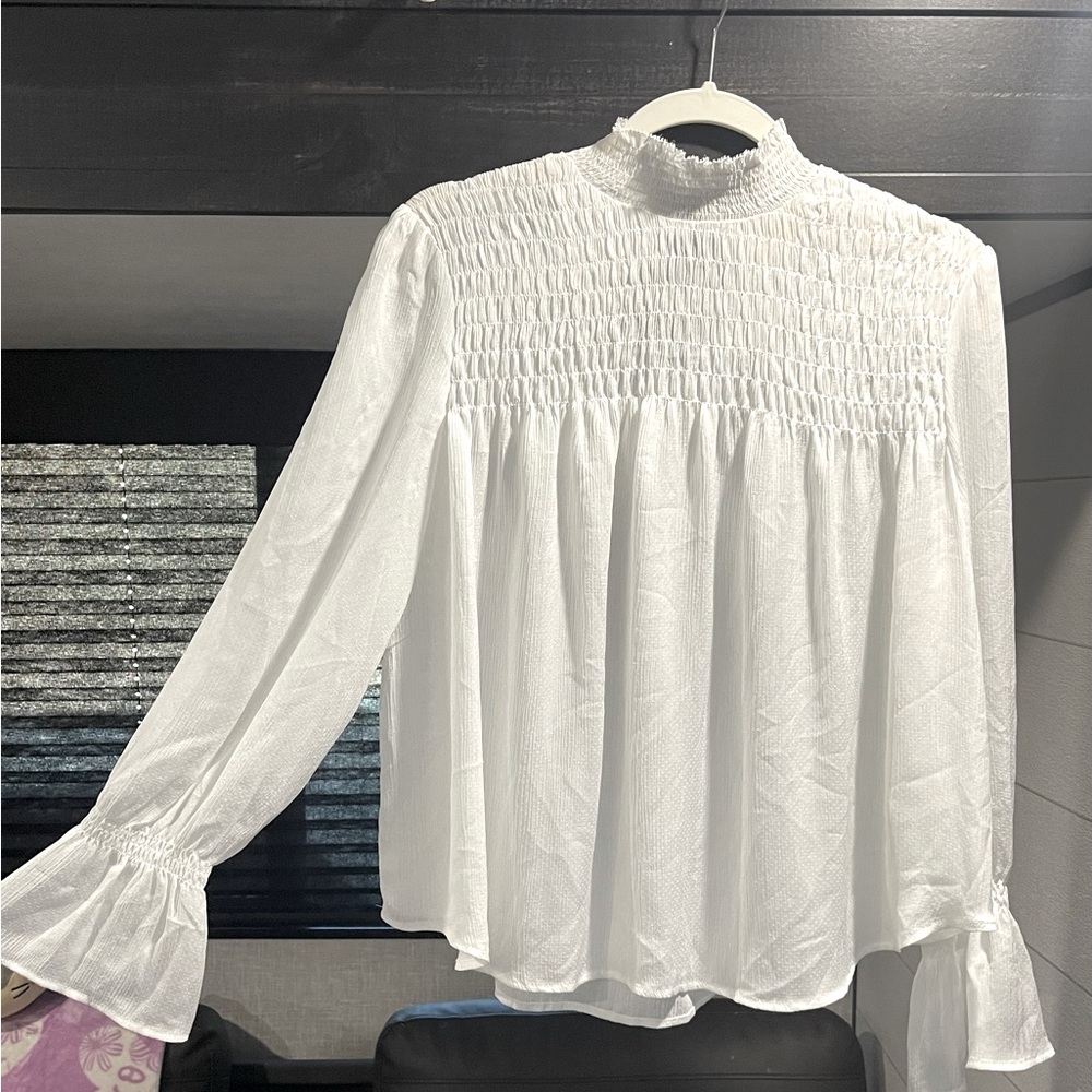 Francesca’s white Blouse